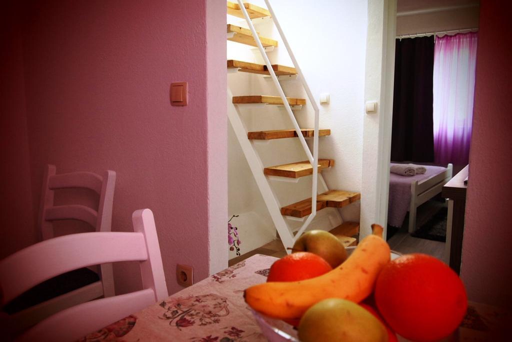 Apartment Old Town Макарска Стая снимка
